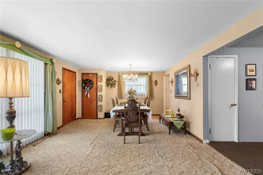 47 Warburton Place, Buffalo, NY 14223 - #3