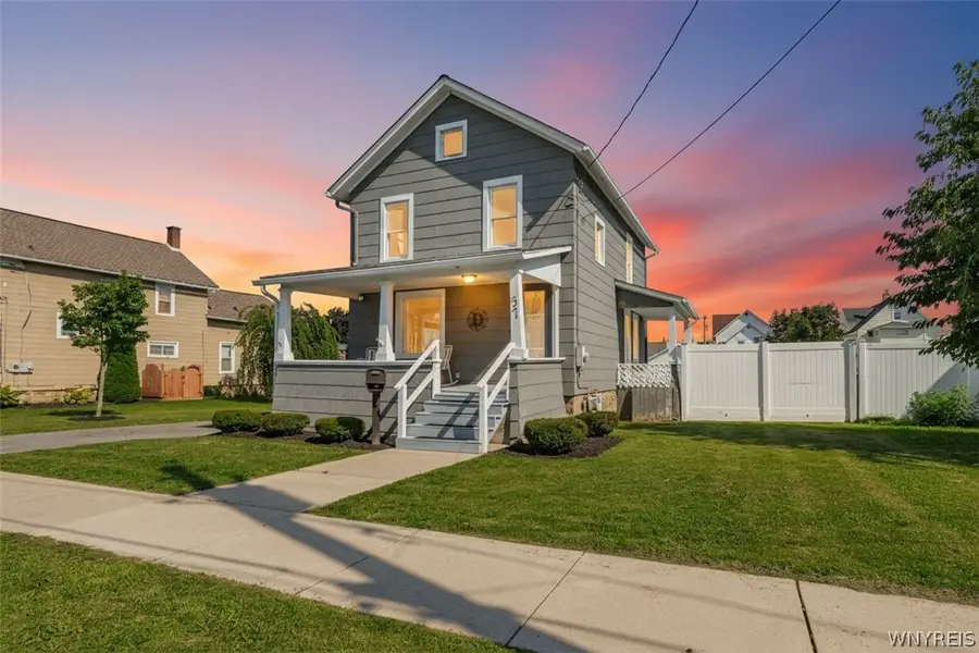 37 Park Avenue, Middleport, NY 14105 - #2
