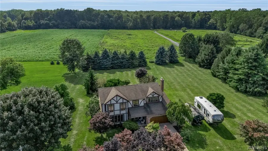 4568 Royalton Center Road, Gasport, NY 14067 - #3