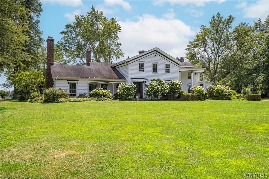 905 Sturgeon Point Road, Derby, NY 14047 - #2