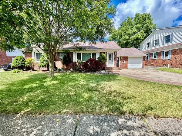 220 Treehaven Road, Buffalo, NY 14215
