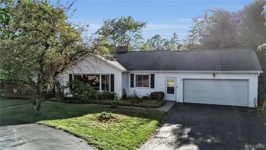 16 South Lane, Orchard Park, NY 14127 - #2