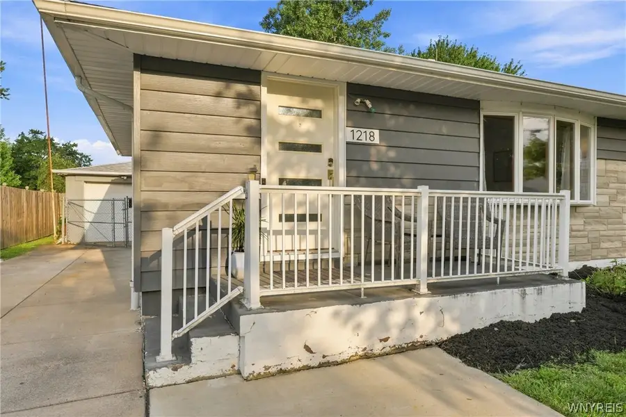 1218 96th Street, Niagara Falls, NY 14304 - #3