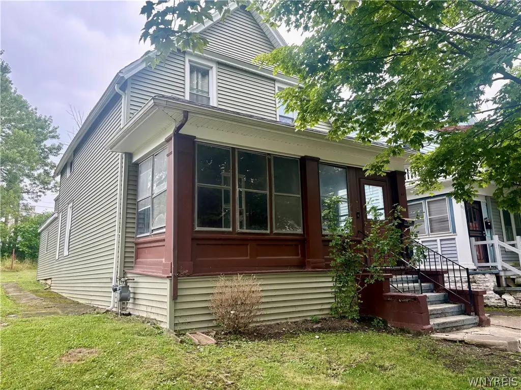 111 Hawley Street, Buffalo, NY 14213 - #1