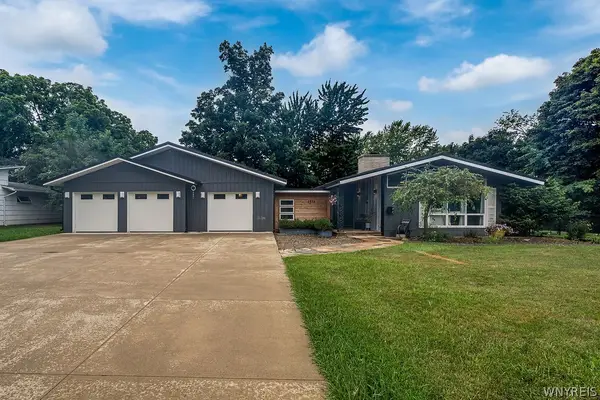 1571 Lakeview Road, Lake View, NY 14085