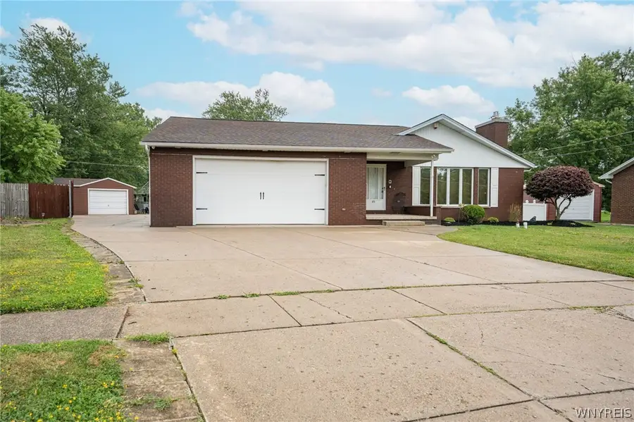 45 Pinewood Drive, Buffalo, NY 14224 - #2