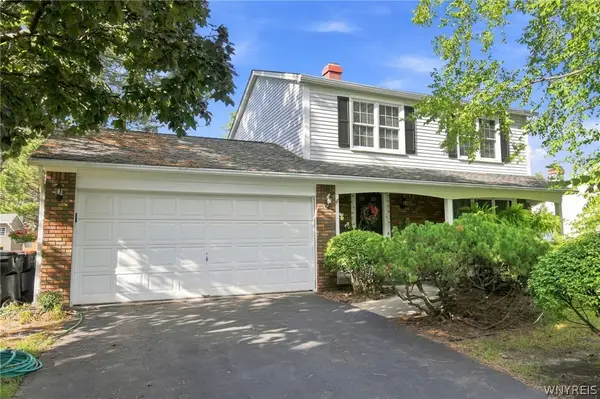 37 Heritage Drive, Lancaster, NY 14086