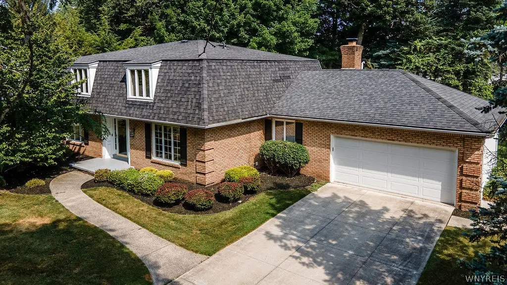 16 Chapel Woods Court, Buffalo, NY 14221 - #1