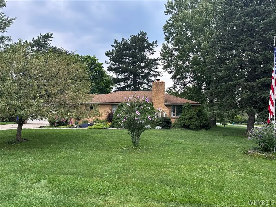 8340 Hirschwood Drive, Harris Hill, NY 14221 - #3