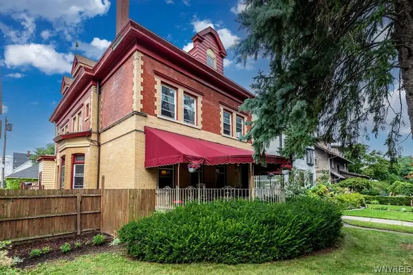 720 Columbus Parkway, Buffalo, NY 14213