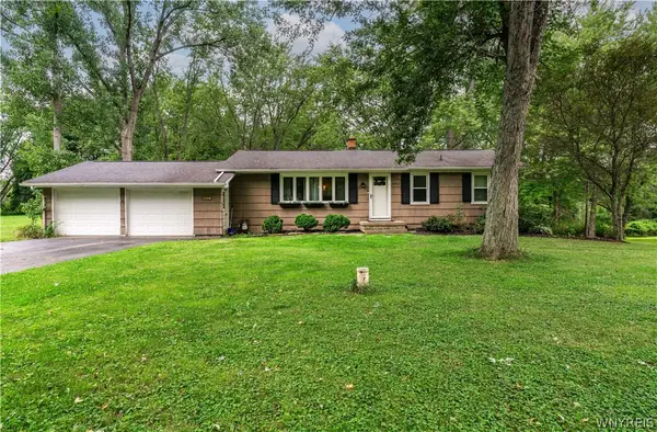 4402 Two Rod Road, East Aurora, NY 14052