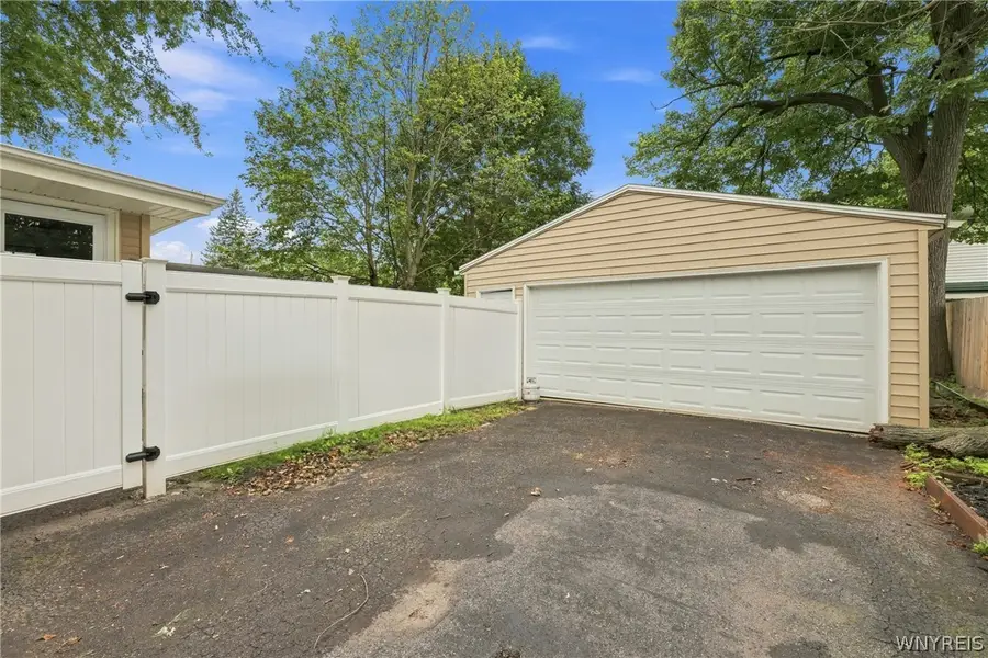 154 17th Avenue, North Tonawanda, NY 14120 - #3