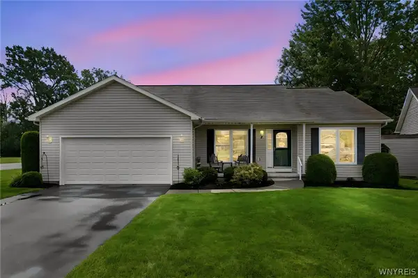2 Alexander Parkway, North Tonawanda, NY 14120