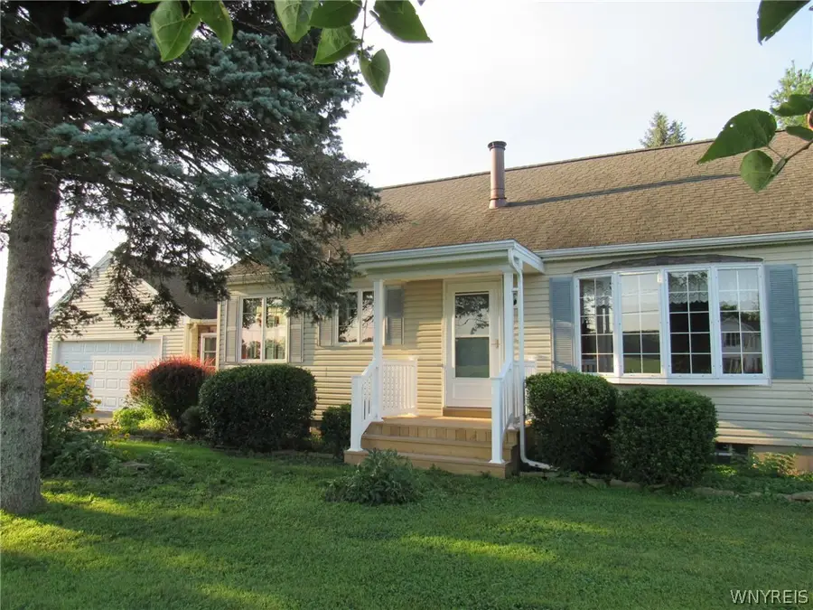 3996 Upper Mountain Road, Sanborn, NY 14132 - #3