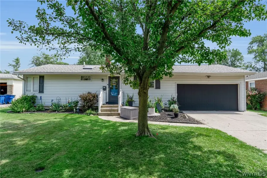 208 Royal Parkway W, Williamsville, NY 14221 - #2