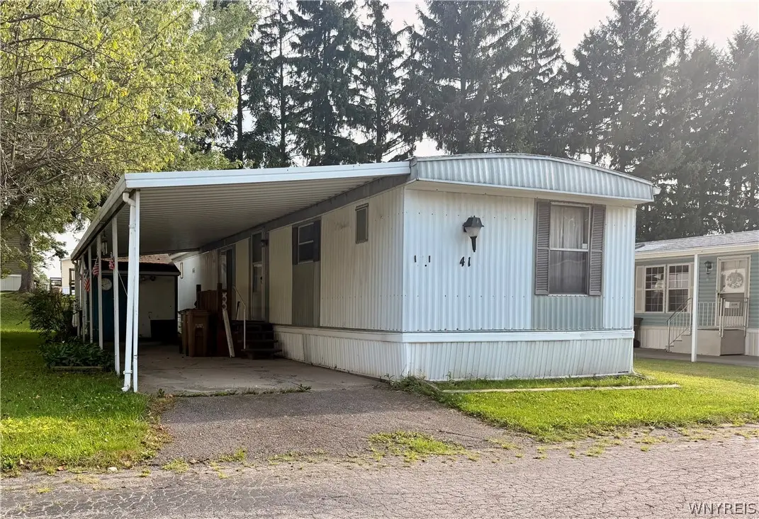 41 Jenny Court, Cheektowaga, NY 14225 - #1