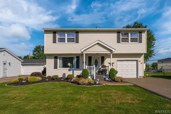 16 Elm Avenue, West Seneca, NY 14224