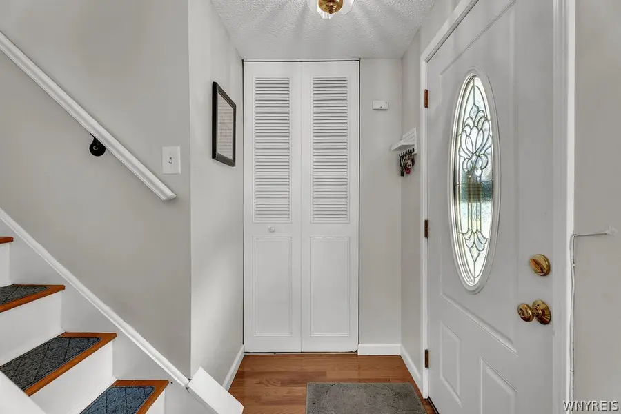 16 Elm Avenue, West Seneca, NY 14224 - #3