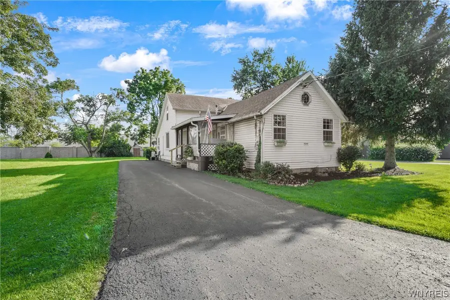 6248 Corwin Road, Lockport, NY 14094 - #3