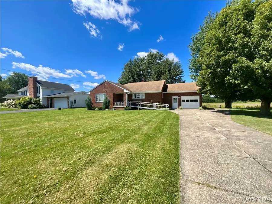 6680 Heise Road, Clarence Center, NY 14032 - #2