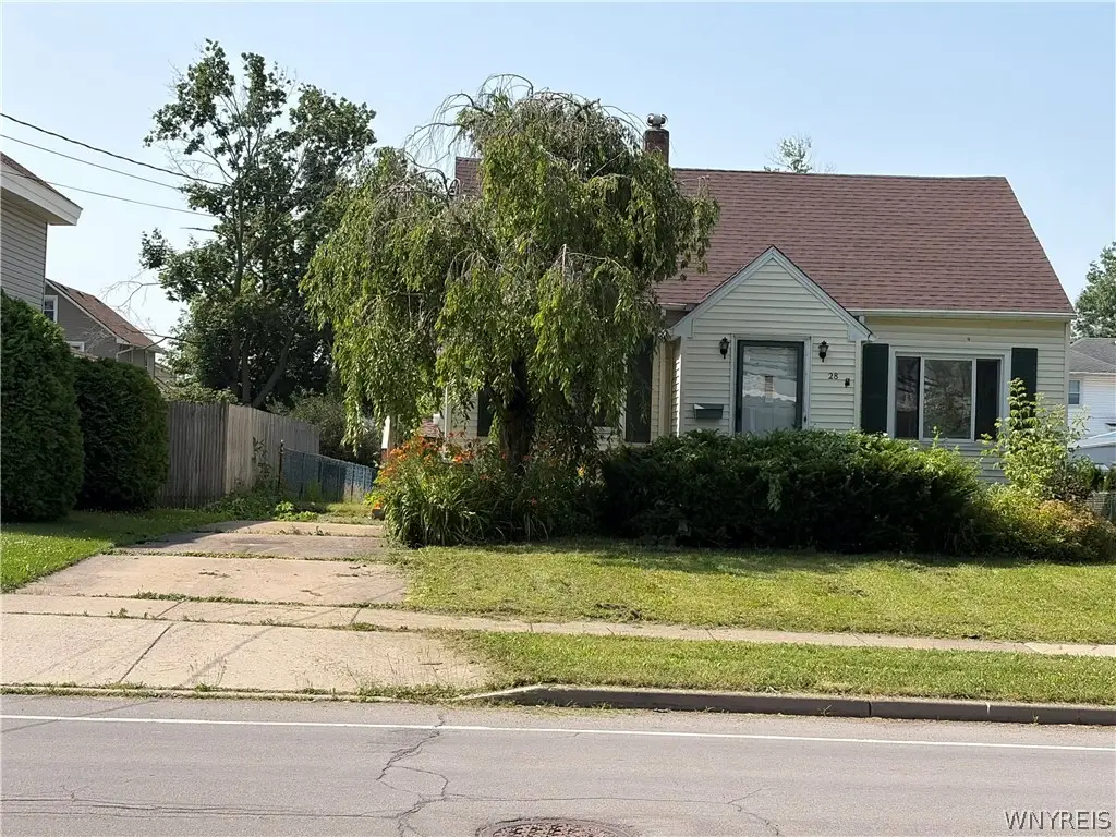 28 State Street, Middleport, NY 14105 - #1