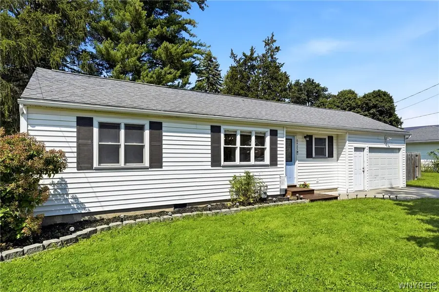 6425 Main Road, Stafford, NY 14143 - #2