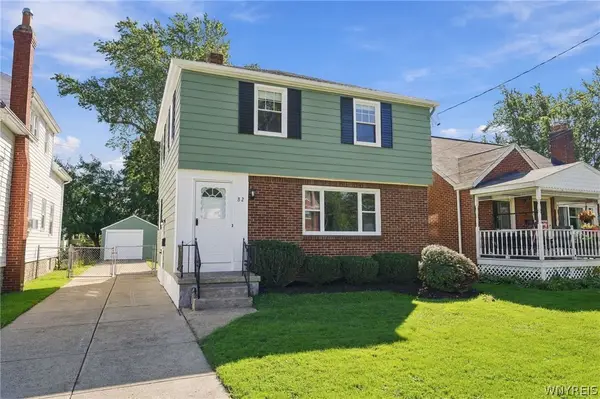 82 Woodcrest Drive, Buffalo, NY 14220