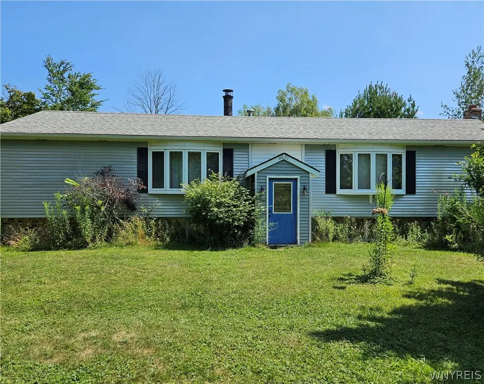 6031 Smith Road, Hamburg, NY 14075 - #1