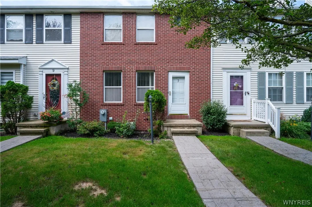 7 Queens Guard Walk #7, Tonawanda, NY 14150 - #1