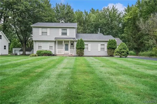 7143 Akron Road, Lockport, NY 14094