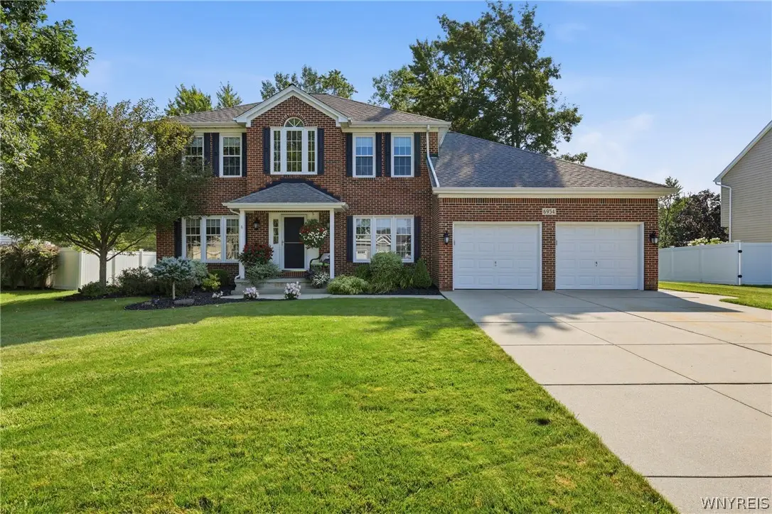 6954 Lockwood Lane, Lockport, NY 14094 - #1