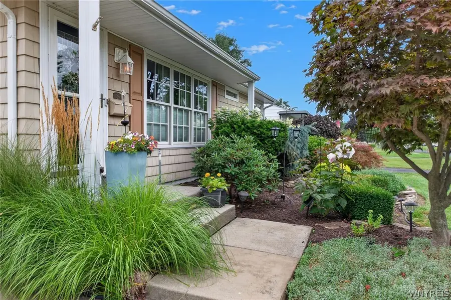 36 Lorfield Dr, Amherst, NY 14226 - #3