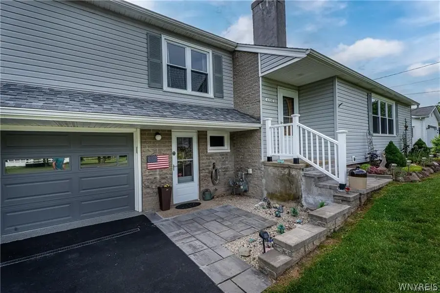 4257 Freeman Road, Middleport, NY 14105 - #3
