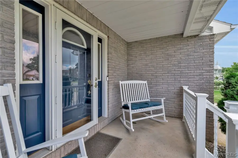 6989 Samantha Court, Niagara Falls, NY 14304 - #2