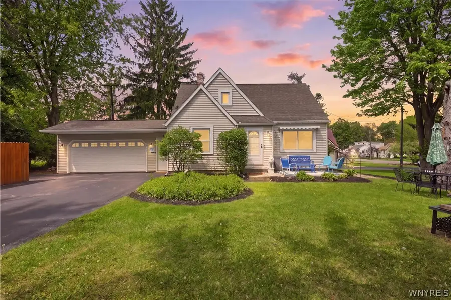 8730 Sunset Drive, Buffalo, NY 14221 - #2