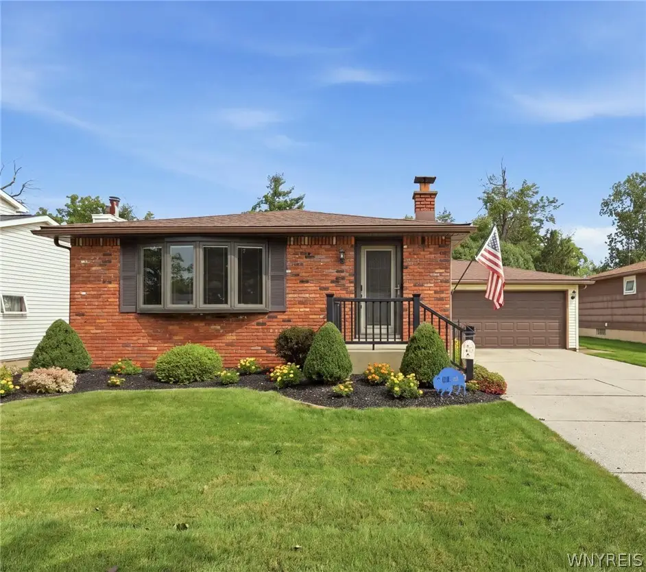 202 Barbados Drive, Buffalo, NY 14227 - #1