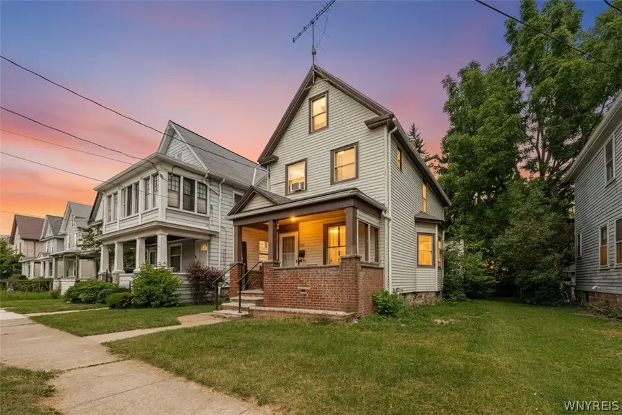 2222 Whitney Avenue, Niagara Falls, NY 14301 - #2
