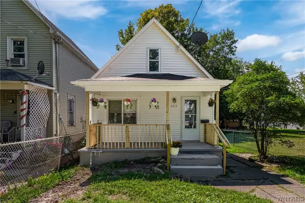 2215 Cudaback Avenue, Niagara Falls, NY 14303