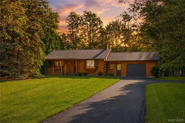 8795 Hopkins Road, Batavia, NY 14020