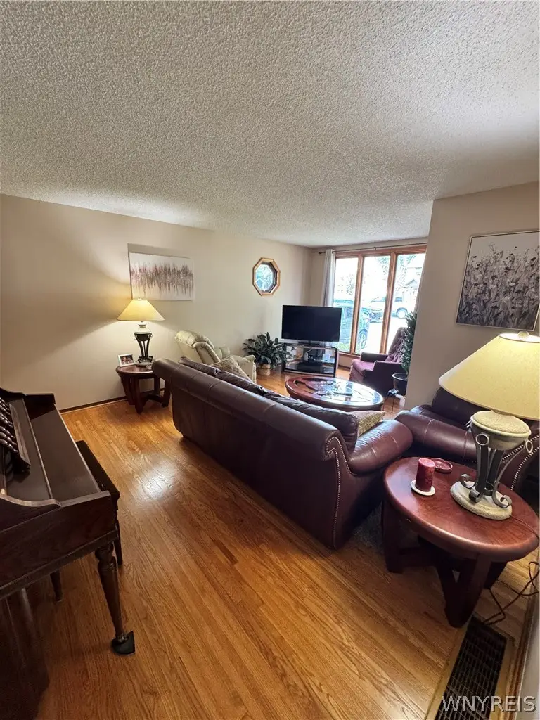 237 Brookside Drive, Buffalo, NY 14220 - #2