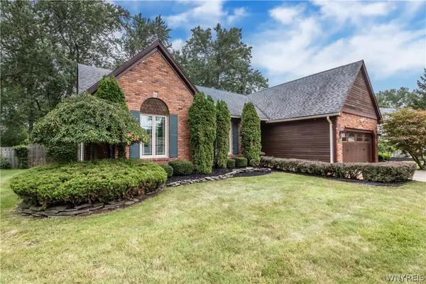 82 Bragg Court, Buffalo, NY 14221