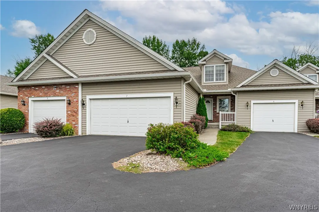 6861 Nickis Lane, Niagara Falls, NY 14304 - #1
