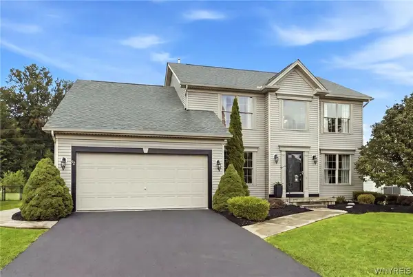 52 Avian Way, Lancaster, NY 14086