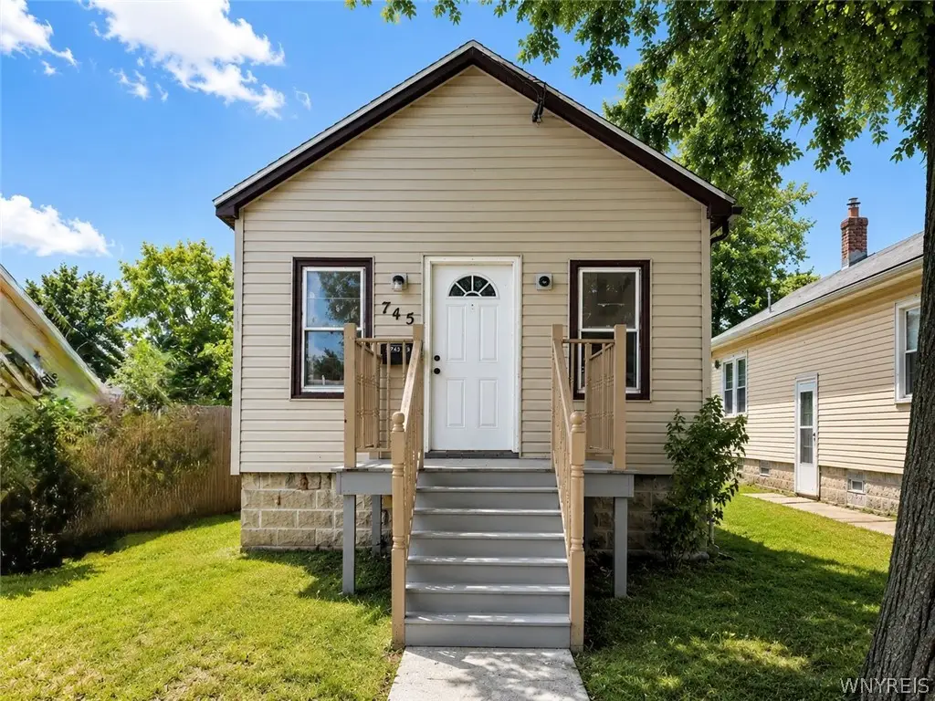 745 19th Street, Niagara Falls, NY 14301 - #1