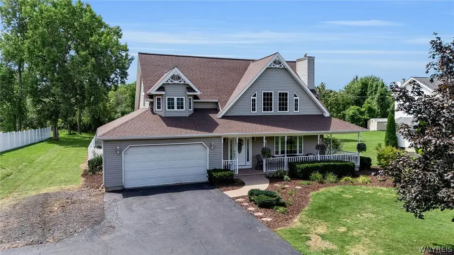 5746 Stone Road, Lockport, NY 14094 - #3