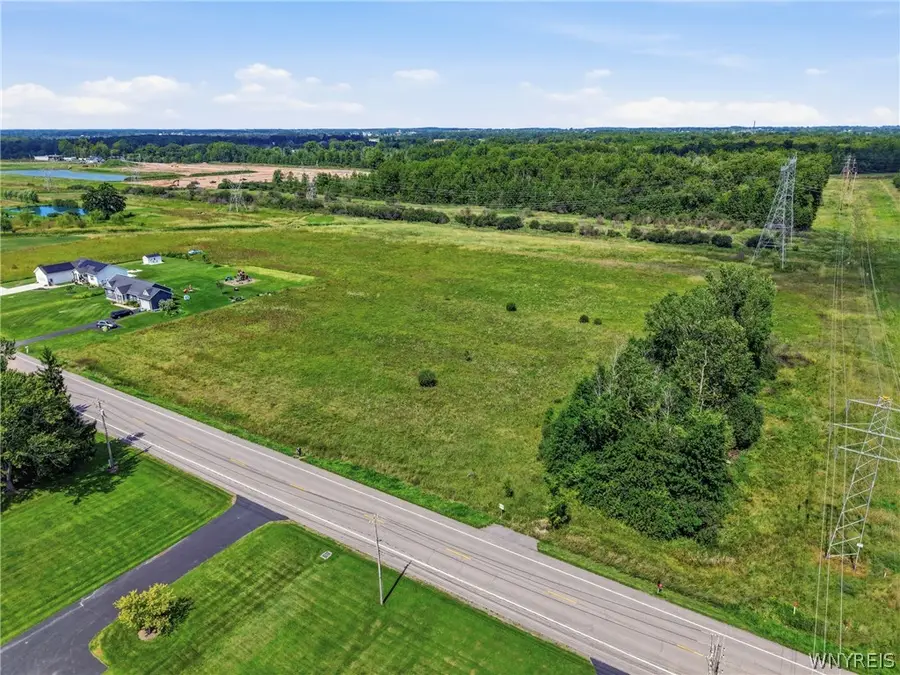 5185 Feigle Road, Lockport, NY 14094 - #3