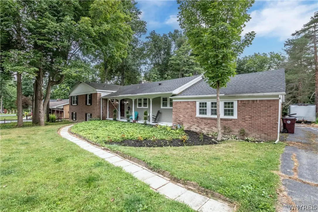 20 Nieman Drive, Orchard Park, NY 14127 - #1