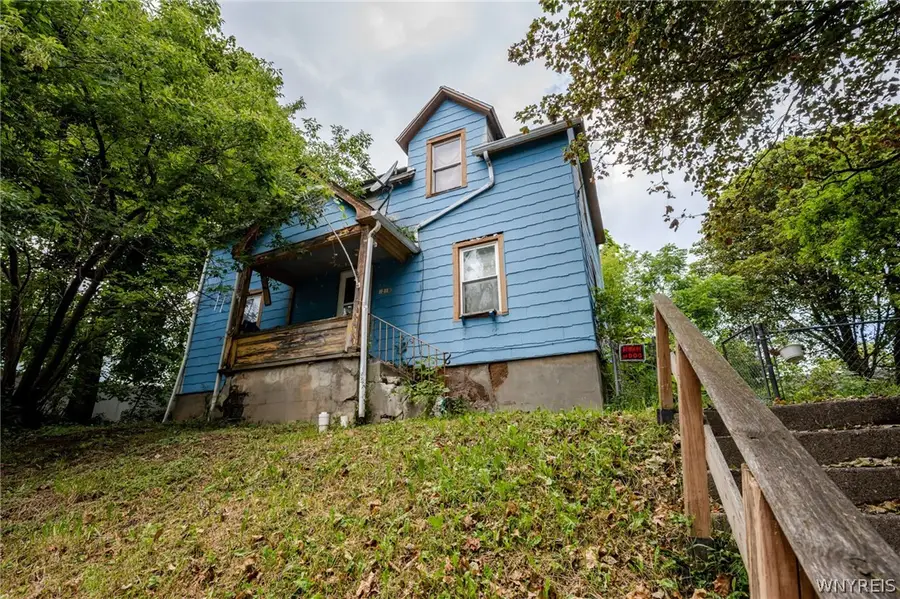 1218 College Avenue, Niagara Falls, NY 14305 - #2