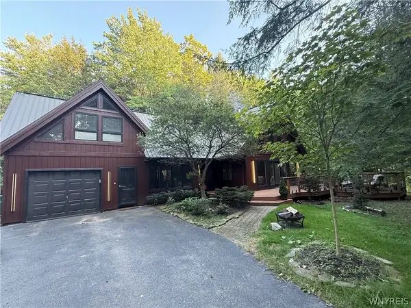 33 Woodstock Road, Glenwood, NY 14069