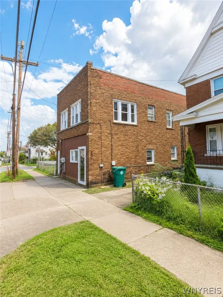1727 Ferry Avenue, Niagara Falls, NY 14301 - #2